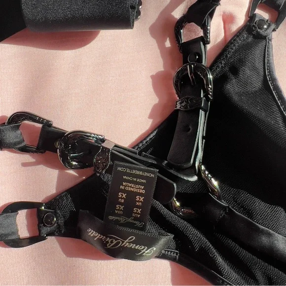 Honey Birdette- JOLENE 4 piece set - Picture 9 of 10